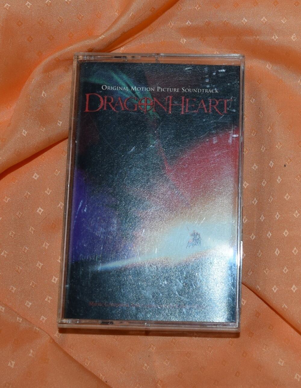 DRAGONHEART Cassette Tape 90s MOTION PICTURE SOUNDTRACK RANDY EDELMAN